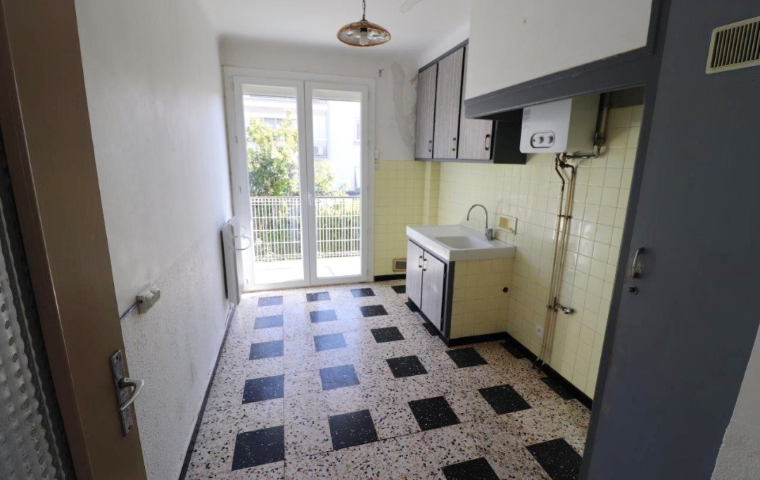 M.T.I. : Appartement | PERPIGNAN (66000) | 82 m2 | 99 000 € 