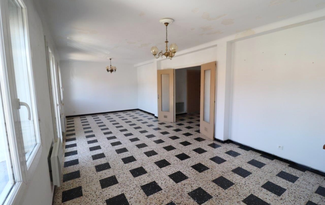 M.T.I. : Appartement | PERPIGNAN (66000) | 82 m2 | 99 000 € 